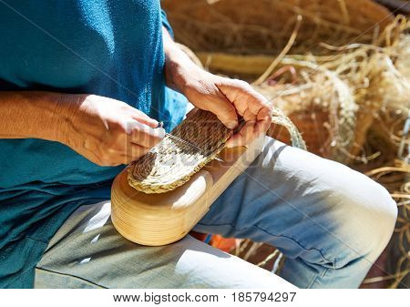 Esparto halfah grass crafts craftsman hands working