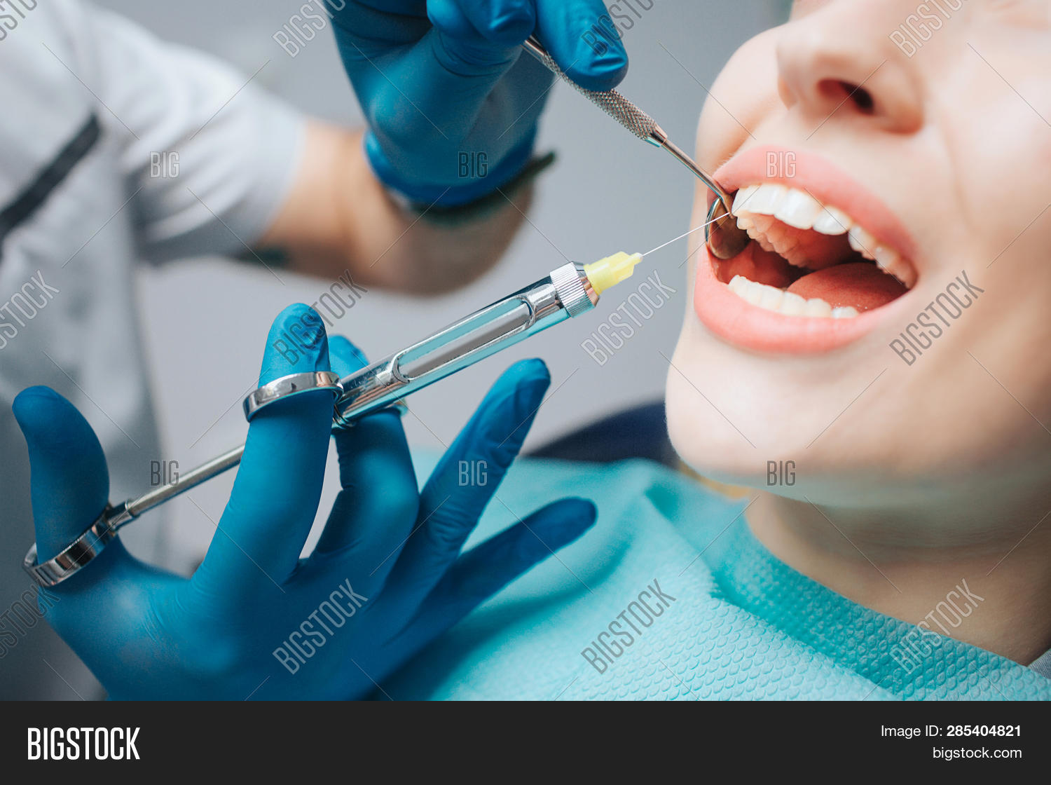 Close Dentists Hands Image & Photo (Free Trial) Bigstock
