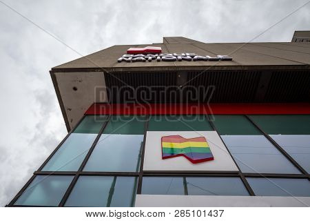 Montreal, Canada - November 5, 2018:  Logo Of The National Bank Of Canada On Their Branch For The Ga