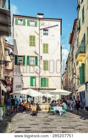 San Remo, Italy, September 18, 2018:  The Outside Terrace Of A Restaurant On The Via  Fransesco Corr