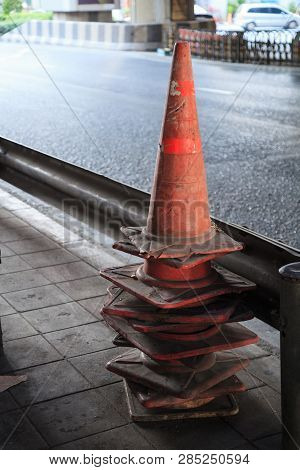 Traffic Cones (pylons, Witches' Hats, Road Cones, Highway Cone, Safety Cones, Channelizing Devices, 