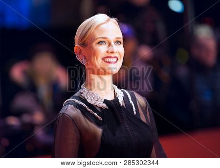 Diane Kruger arrives for the 'The Operative' (Die Agentin) premiere during the 69th Berlinale International Film Festival at Berlinale Palace on February 10, 2019 in Berlin, Germany.                  
