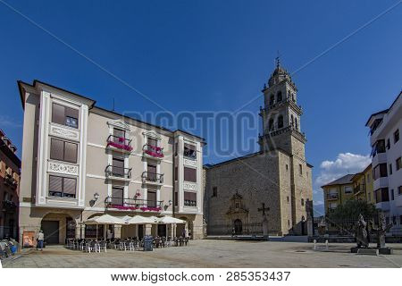 Ponferrada, Leon, Spain; June 2017: View Of Belltower And The Basilica Of The Encina In The Square O