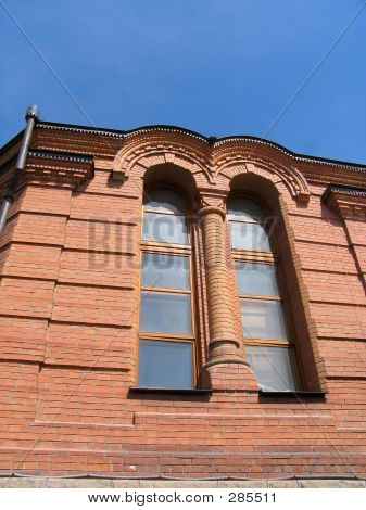 A Windows az Alexander Nevskii Cathedra fal
