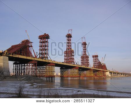 The Construction Of A New Bugrinskij Bridge The Erection O In Novosibirsk, The Construction Of Suppo