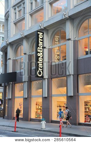 San Francisco, Usa - April 8, 2014: Crate & Barrel Furniture Store In San Francisco, Usa. Crate & Ba