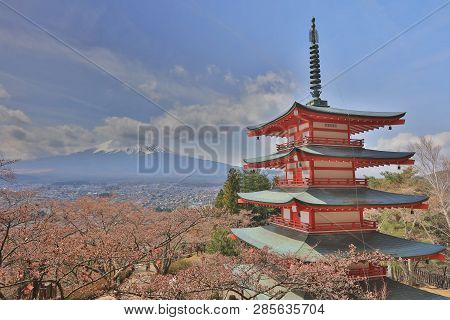 Chureito Pagoda At Arakura Sengen Shrine