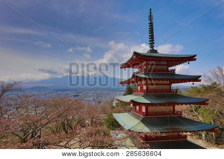 Chureito Pagoda At Arakura Sengen Shrine