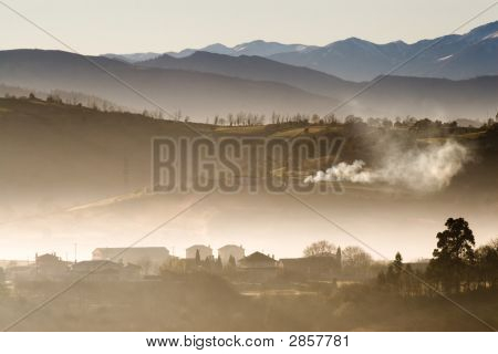 Paesaggio nebbioso
