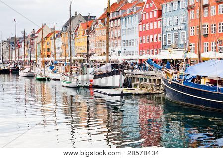 Nyhavn - Waterfront, kanaal en Entertainment District In Kopenhagen