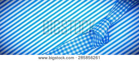 Birthday Gift Blue And White Textured Card Background With The Bow In The Middle Of Decoration And B