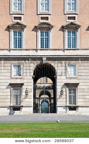 Reggia Di Caserta indgangen - Italien