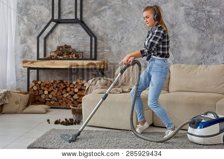 Full Length Portrait Of Cheerful Young Woman 20s Listening To Music Via Headphones And Having Fun Wi