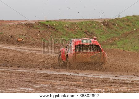 Portalegre, Portugal 3. November: Rui Sousa einen Isuzu d-max in Baja 500 fÃ¤hrt, auf Fia Wor integriert