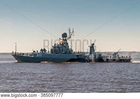 Russia. Kronshtadt. Small Anti-submarine Ship Kazanets, Project 1331m Passes Near Kronstadt During T