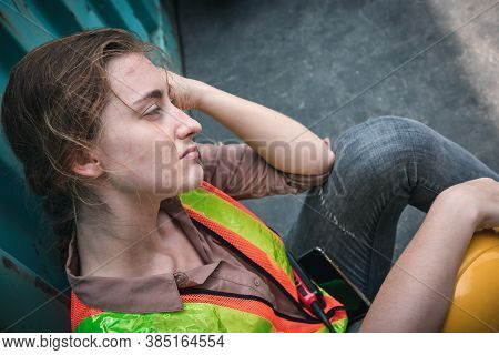 Coronavirus Covid-19 Epidemic Impact Unemployed Of Labor, Woman Worker Feeling Hopeless After Her Co