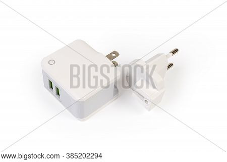Ac Adaptor For Mobile Equipment Batteries Charging With Two Output Usb Ports And Combined North Amer