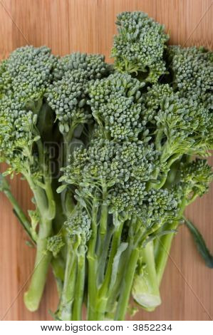 Broccolini çiçeği