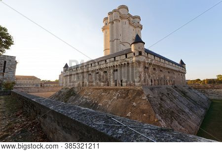 The Vincennes Castle Was At The Heart Of The French Monarchy Until 1682 When Louis Xiv Chose To Sett
