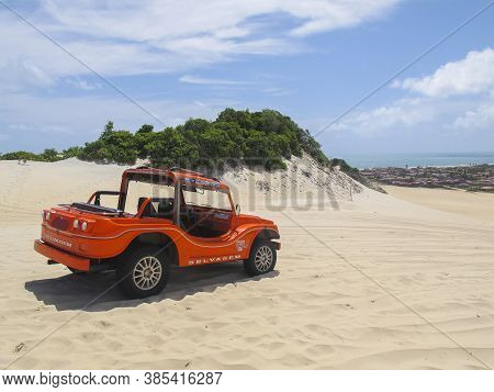 Extremoz, Rn / Brazil - 2019-01-09: Genipabu Dunes, Tourist Destination In Natal, Northeastern Brazi