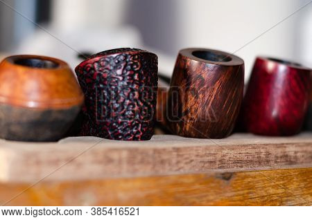 Tobacco Pipes Are Made From Hardwood That Has Good Heat Resistance And Resistance To Burning, Most O