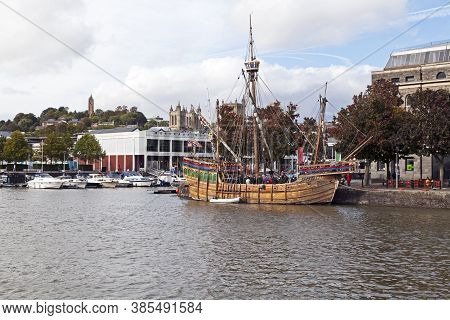 Bristol, Uk - October 4, 2012: A Replica Of The Matthew, The Ship In Which John Cabot Sailed From En