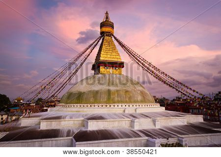 (Boudnath) Boudhanath Stupa ved solnedgang. Kathmandu, Nepal