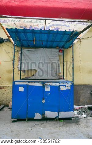 Kolkata, West Bengal, India - 22nd May 2020 : Busy Retail Shops Are Under Lockdown To Stop Spread Of