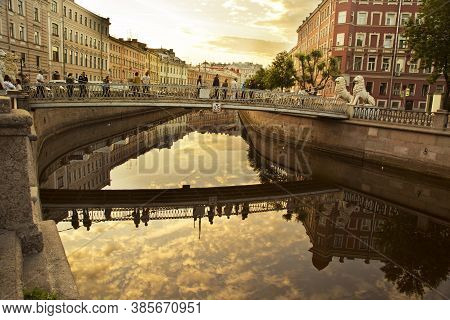 Saint-petersburg, Russia. 2 Juny 2016. Lion Bridge Across The Griboyedov Canal.