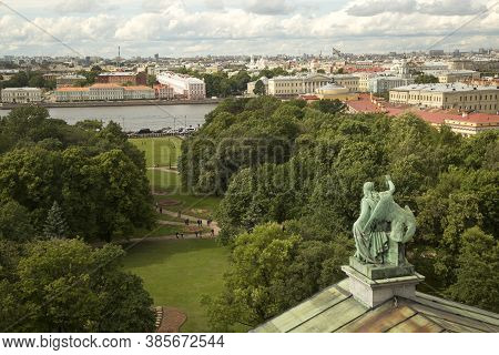 Saint- Petersburg, Russia. 3 Juny 2016.  Panorama Of Saint Petersburg With St.isaac Cathedral.