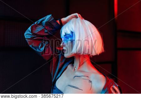 Fashionable Woman From The Future. A New Generation Of People With Technology Gadgets.