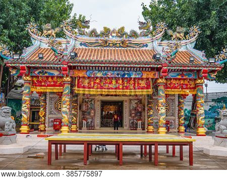 Udon Thani/thailand-11 Dec 2017:san Chao Pu Ya Shrine Foundation At Udon Thani City Thailand.san Cha