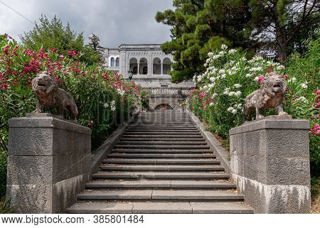 Koreiz, Crimea - July 10. 2019. Ladder With Lions At The Princes Yusupov Palace