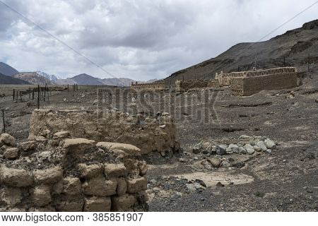 Graveyard With Old Abandoned Mud Graves And Tombs In Murghab In Tajikistan.