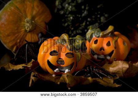 Halloween-Serie auf schwarz