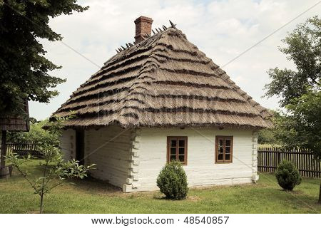 Et gammelt rustikt hus