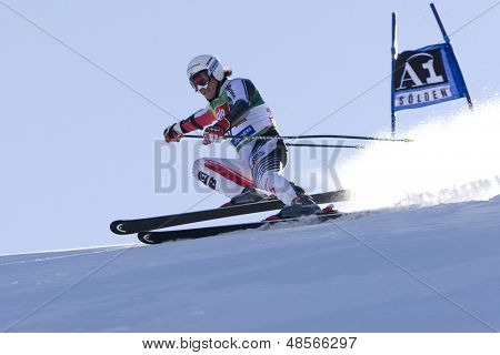 SOELDEN Østrig okt 26, Rainer SCHOENFELDER AUT konkurrerer i Herre storslalom race på Rett