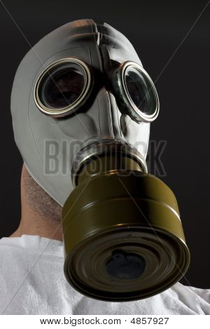 Противогаз опасность