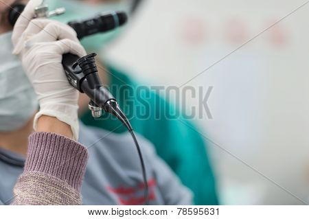 Use Bronchoscope To Check Position