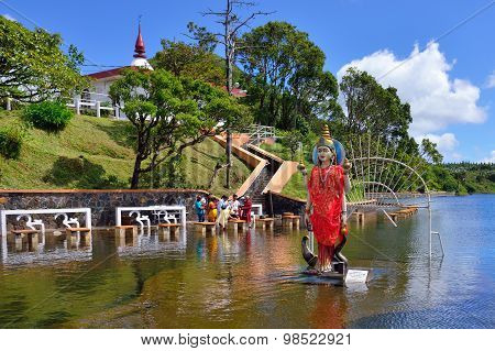 Grand Bassin Temple
