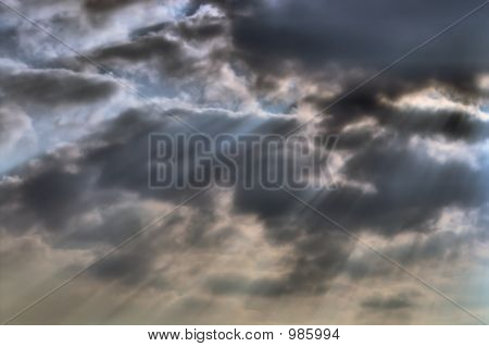 Sunbeam bouřková mračna
