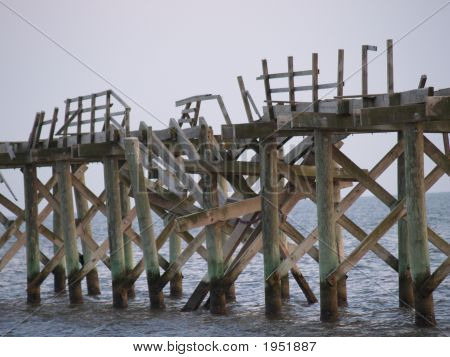 Törött Pier