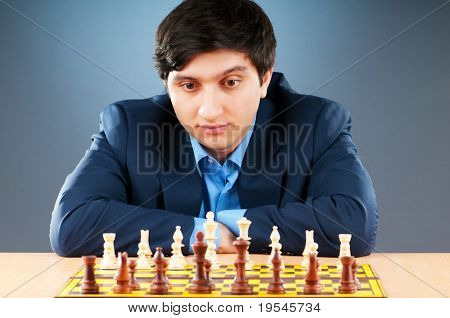 FIDE แกรนด์มาสเตอร์ Vugar Gashimov (อันดับโลก - 12) จากอาเซอร์ไบจาน