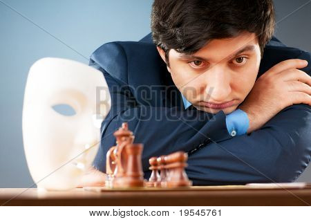 FIDE แกรนด์มาสเตอร์ Vugar Gashimov (อันดับโลก - 12) จากอาเซอร์ไบจาน