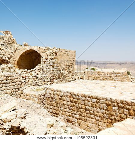 The Old Caste  And His Ruins In The Sky