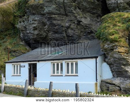 Smugglers Cottage - a house built onto a rock in Trebarwith Strand - Cornwall