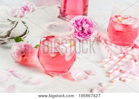 Light Rose Cocktail, Rose Wine
