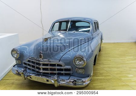 Moscow, Russia - November 10, 2018: Gaz-12 Zim Car  (manufactured From 1949 To 1959) At The Exhibiti