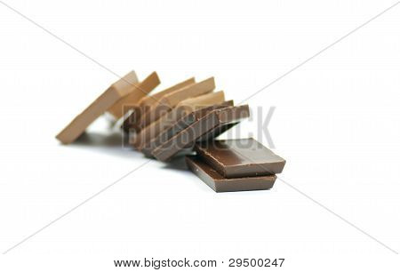 Piramide da latte e cioccolato fondente