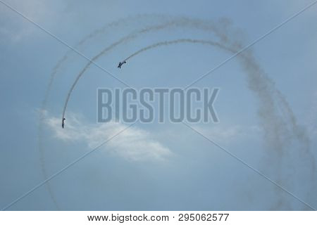 Figure Aerobatics 
